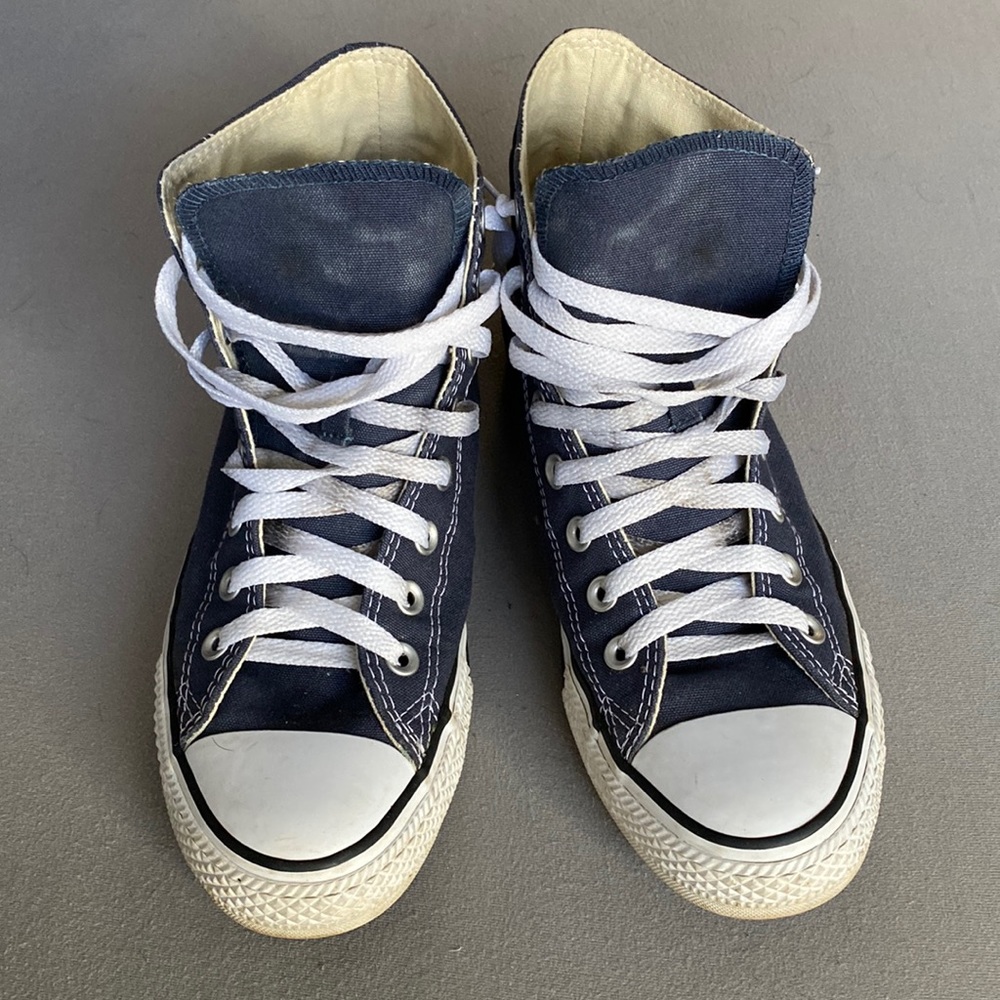 Navy Converse All-Stars